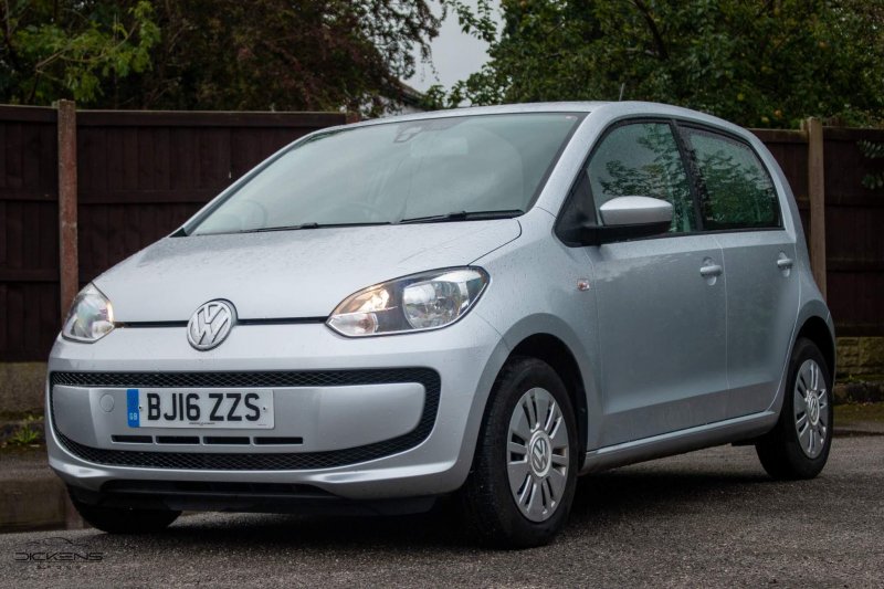 VOLKSWAGEN UP