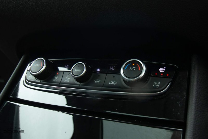 VAUXHALL GRANDLAND X