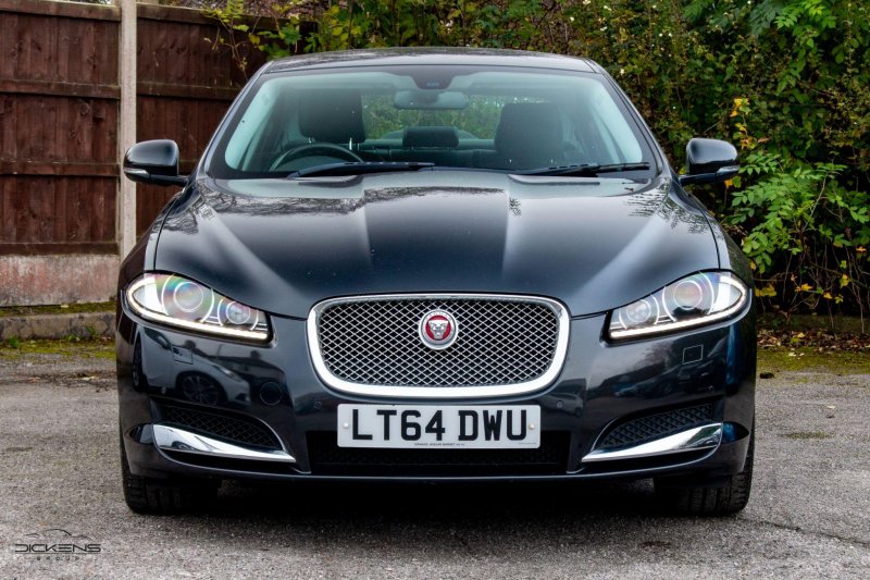 JAGUAR XF