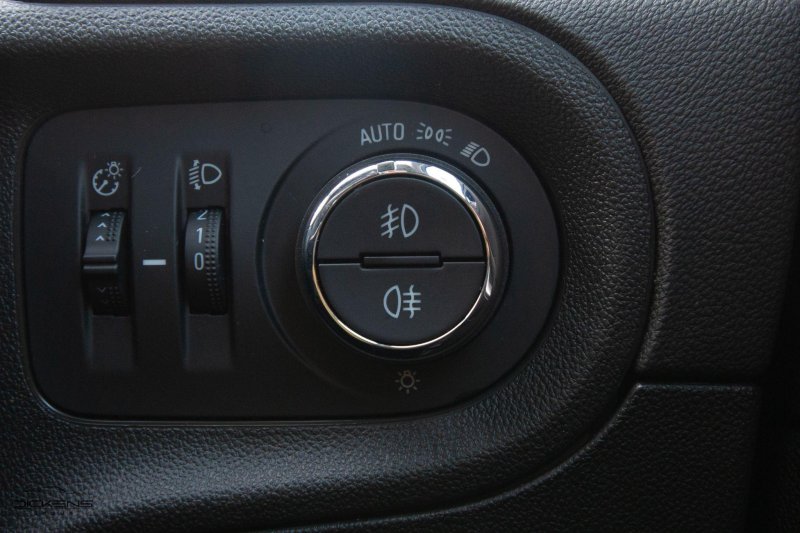 VAUXHALL GRANDLAND X