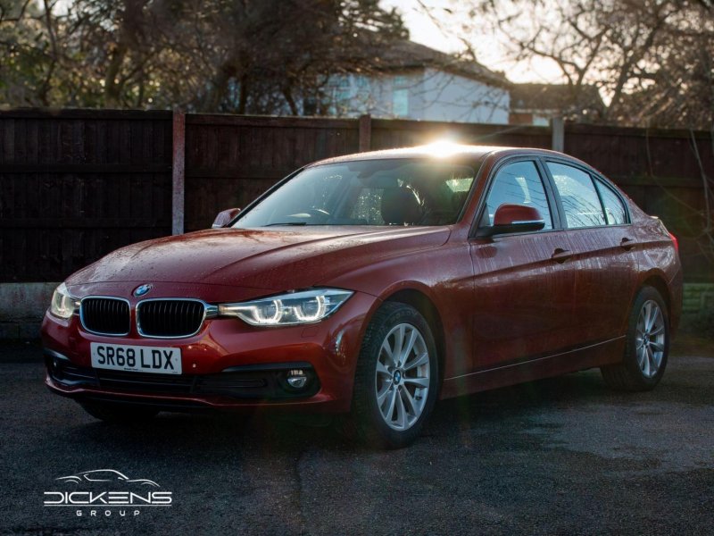 BMW 3 SERIES