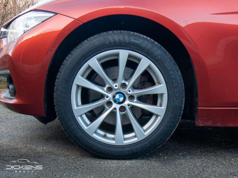BMW 3 SERIES