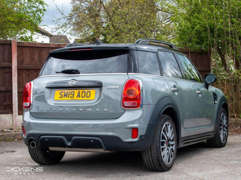 MINI CLUBMAN